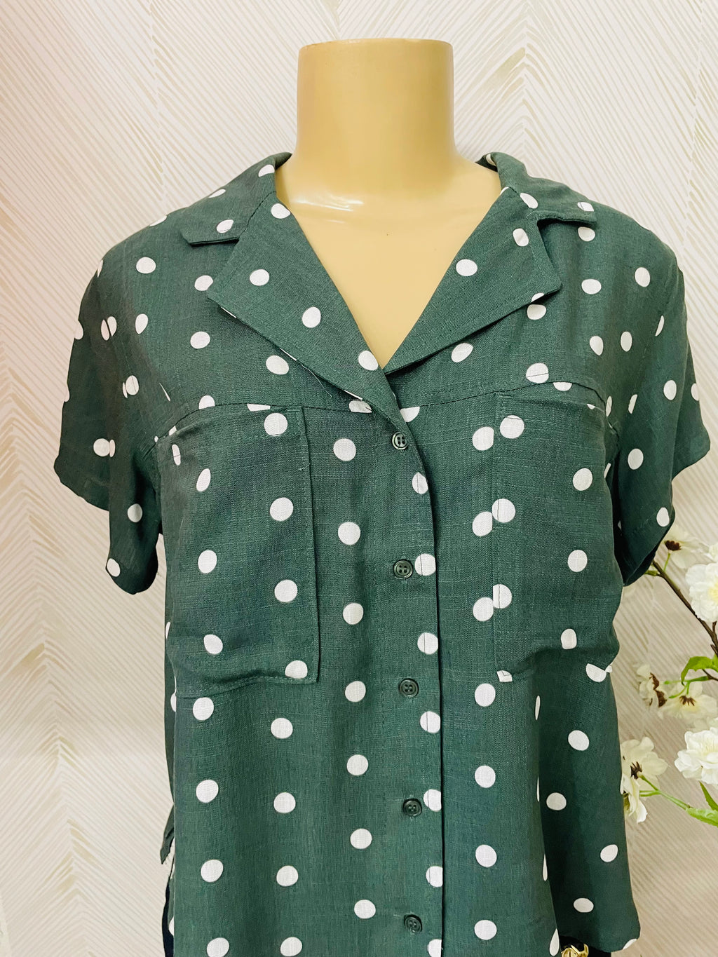 Short sleeve Polka dot blouse