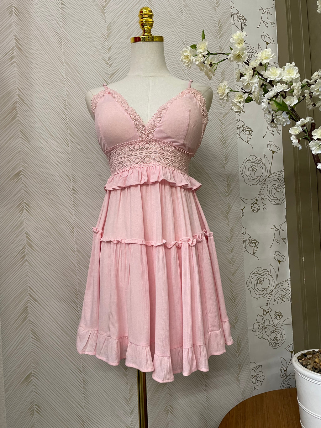 Spaghetti smock flare tiered dress