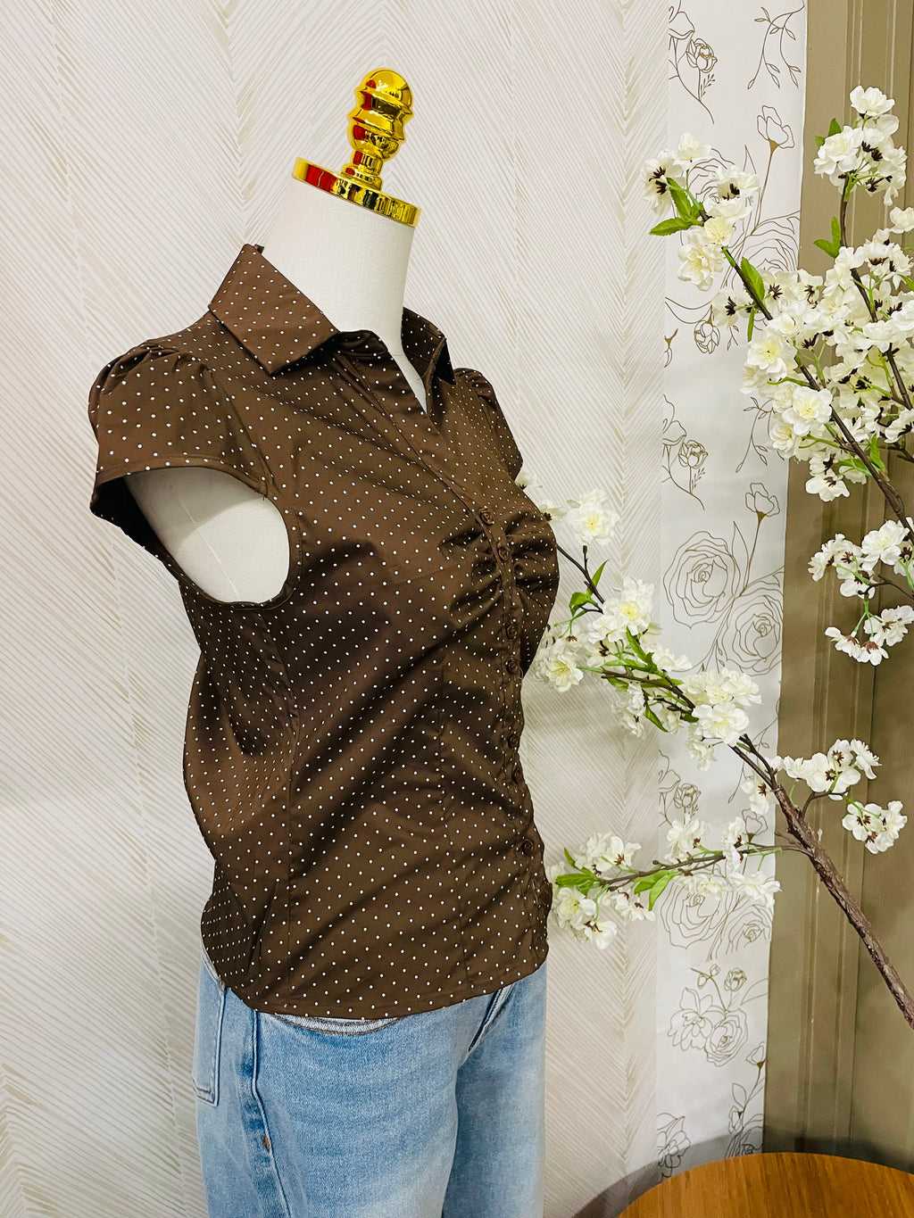 Polka dot short sleeve shirt