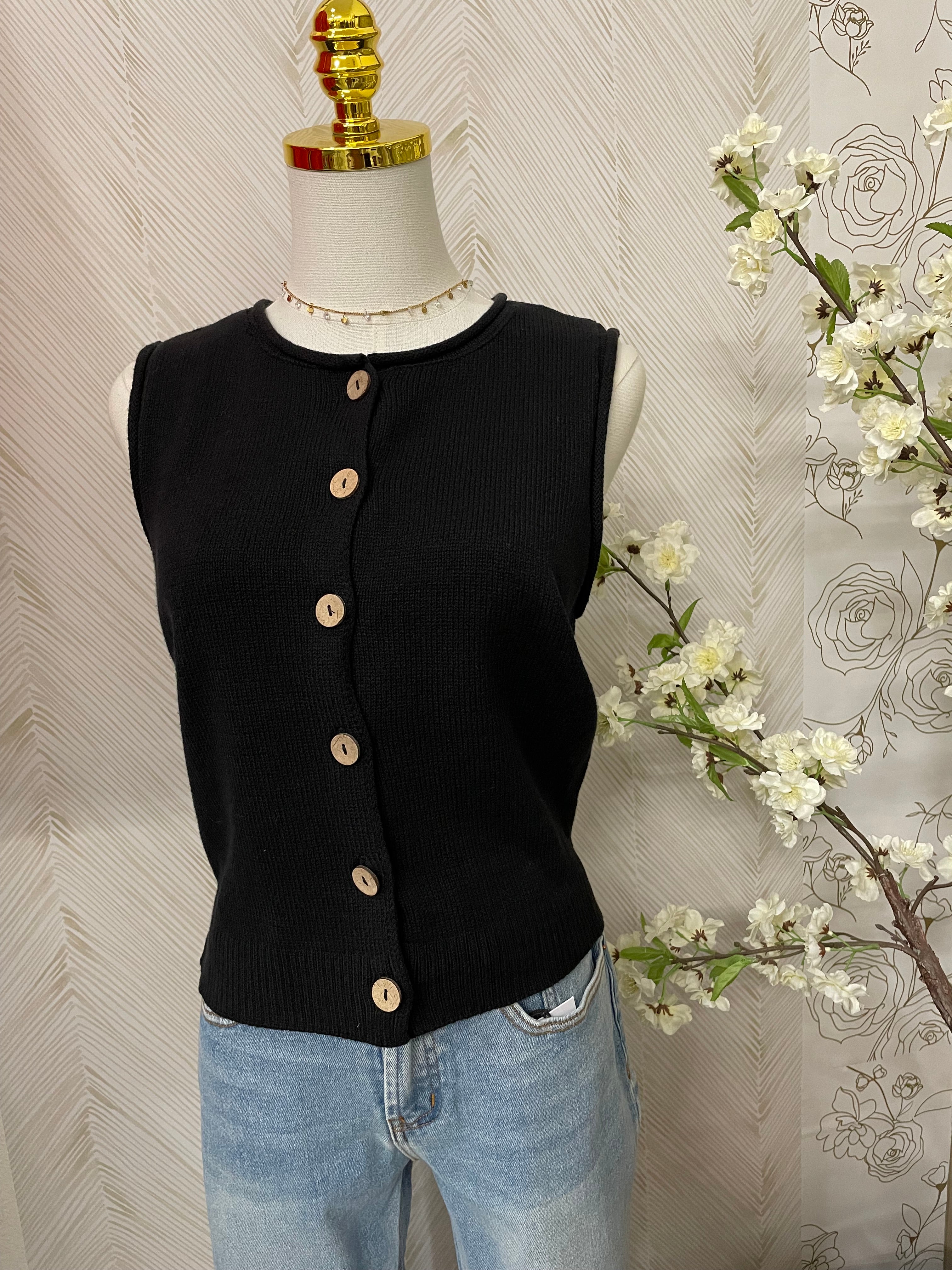 Button down knit vest