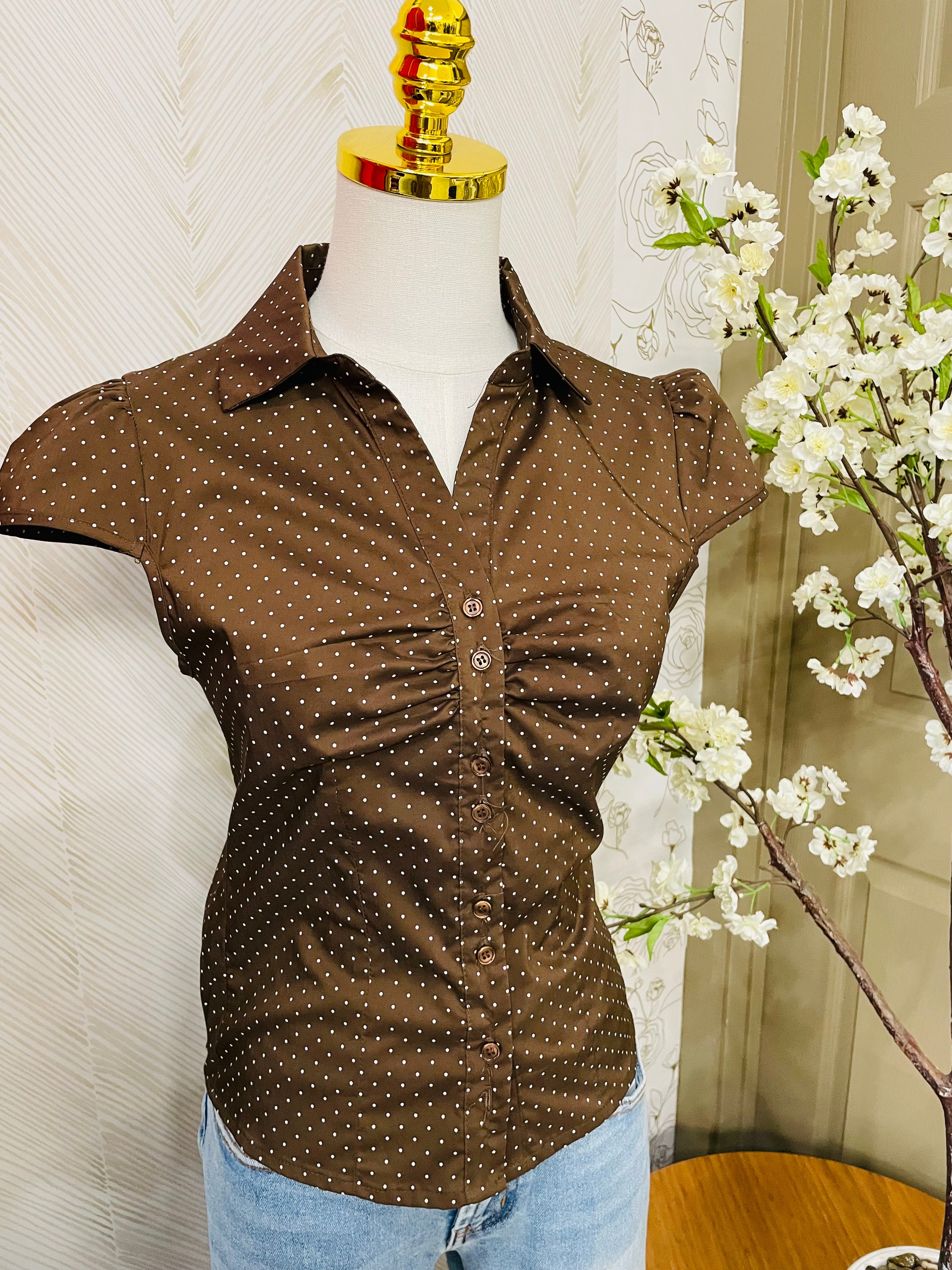 Polka dot short sleeve shirt